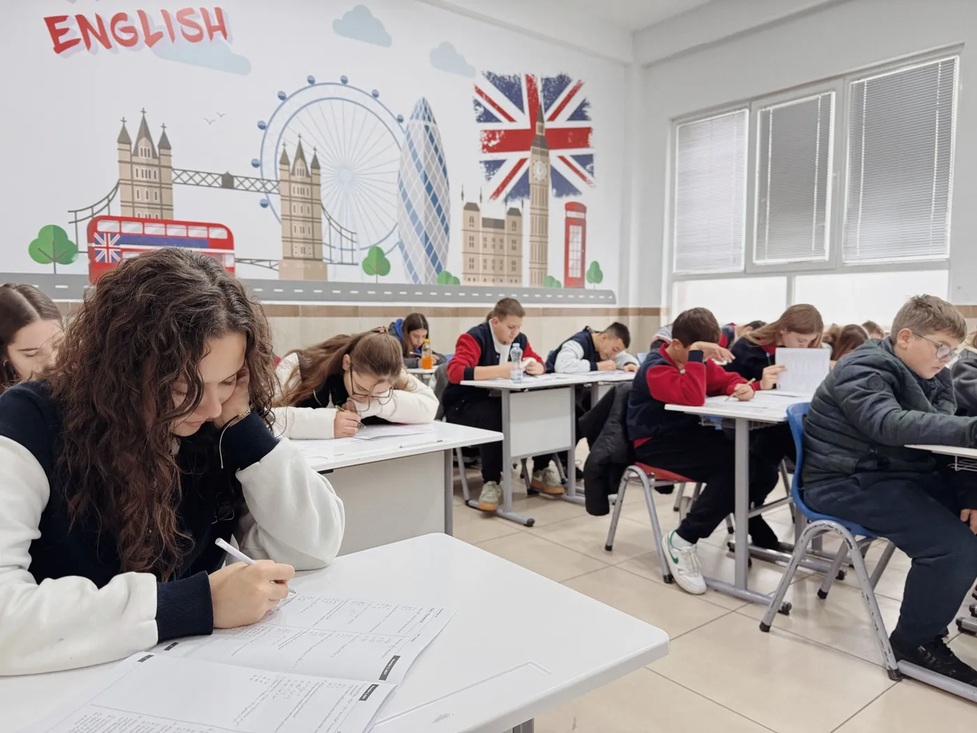 Escolas bilíngues em Moema — ecossistema educacional premium